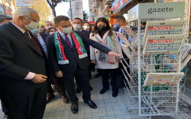 Esnaf,Geçinemiyoruz Kurtar Bizi Babacan diye seslendi