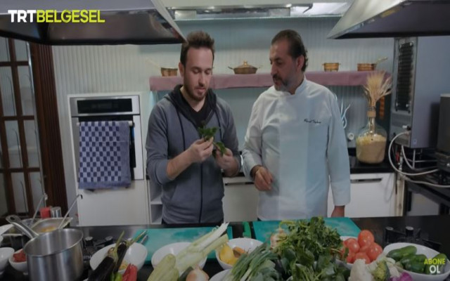 TRT'de artıklarla yemek tarifi yapıldı