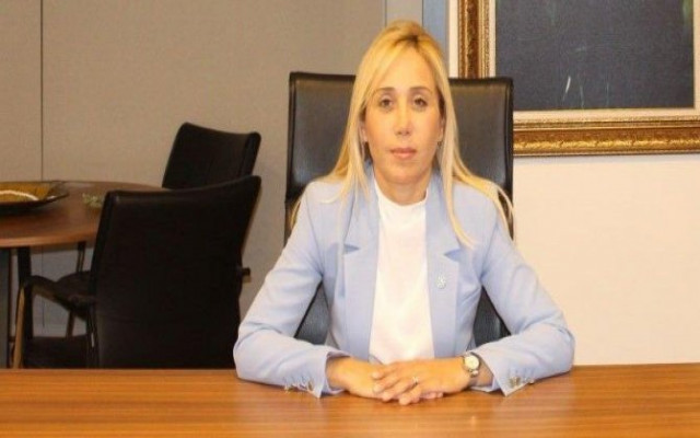 İstifasını Twitter'dan açıkladı