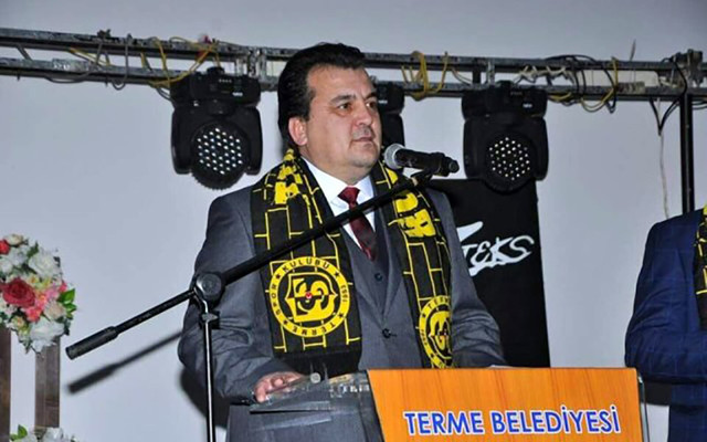 Eski kulüp başkanı aracında intihar etti