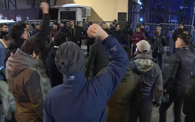 İstanbul'da katil Putin sesleri
