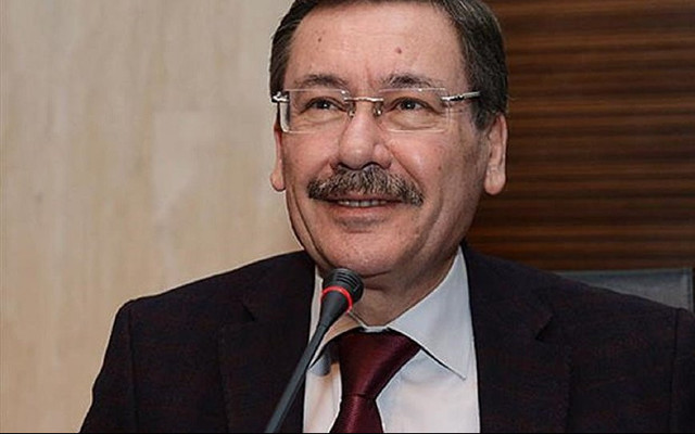 Gökçek'ten skandal! Çanakkale ile İdlib’i aynı kefeye koydu: Gazeteci Mengü’yü hain ilan etti