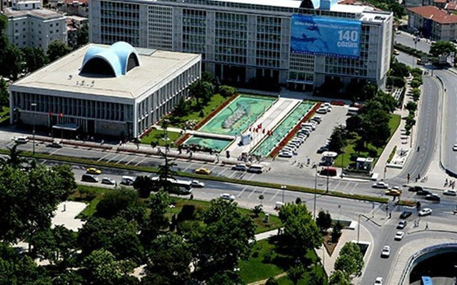 İBB, Üsküdar’daki kaçak yapıyı mühürledi