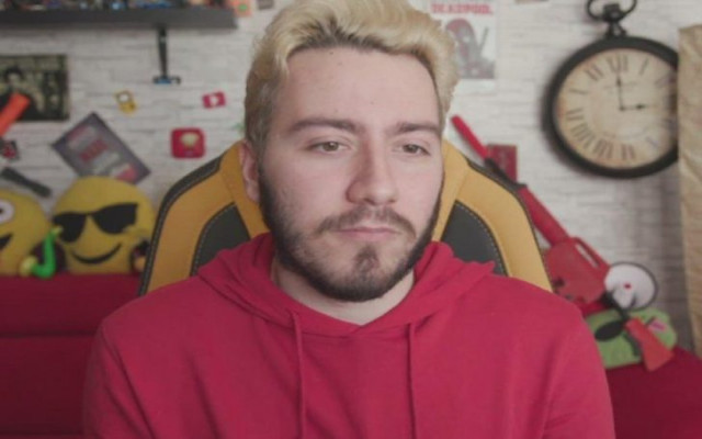 Enes Batur'a YouTube yasağı geldi