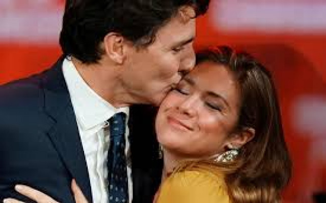First Lady'de virüs çıktı