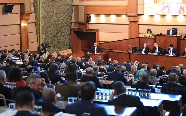 İETT’deki milyonluk vurgun soru önergesi AKP ve MHP oylarıyla reddedildi