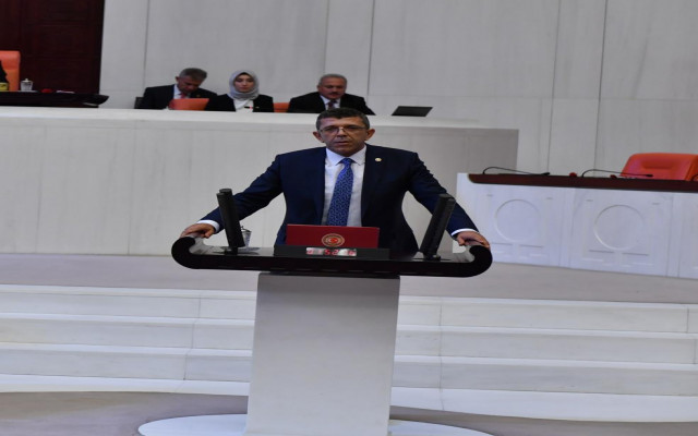 İYİ Partili vekil makamında saldırıya uğradı