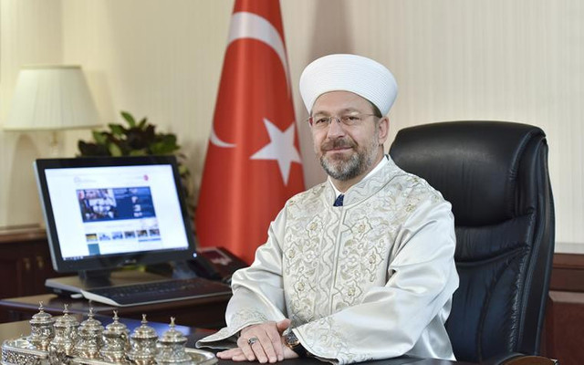 Diyanet İşleri Başkanı'ndan Cuma namazı açıklaması