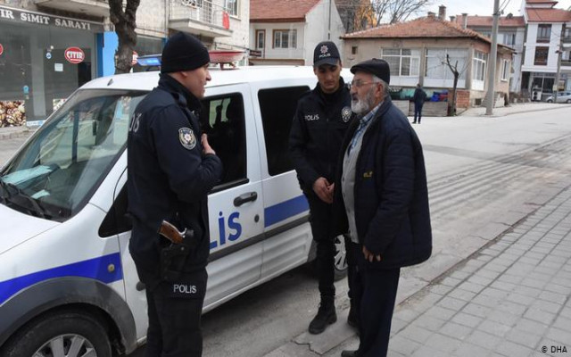Aileler 65 yaş yasağına tepkili...