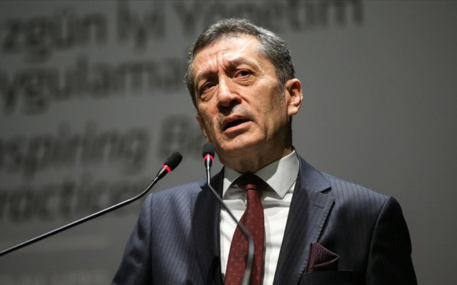 Eğitime ara 30 Nisan'a uzatıldı