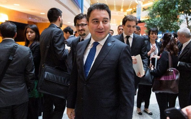 Babacan sahaya indi, kulislerde parti için yeni tarih