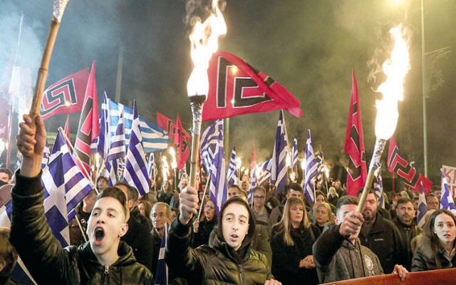 Yunan ırkçıları sınıra koştu