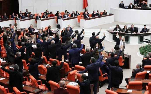 Sosyal medyaya büyük sansür geliyor