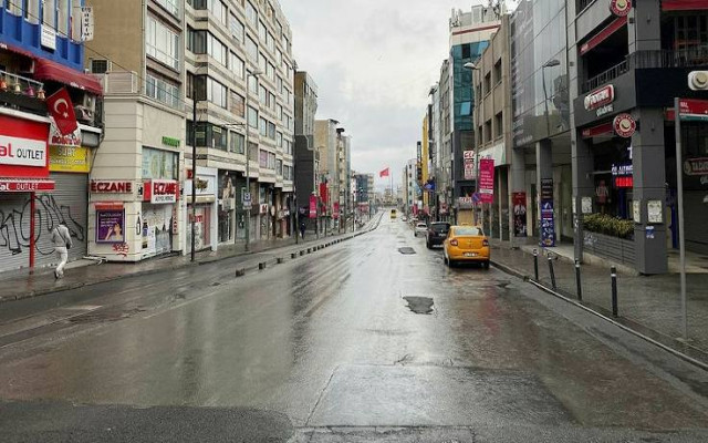 Sokağa çıkma yasağı başladı: İşte açık yerler