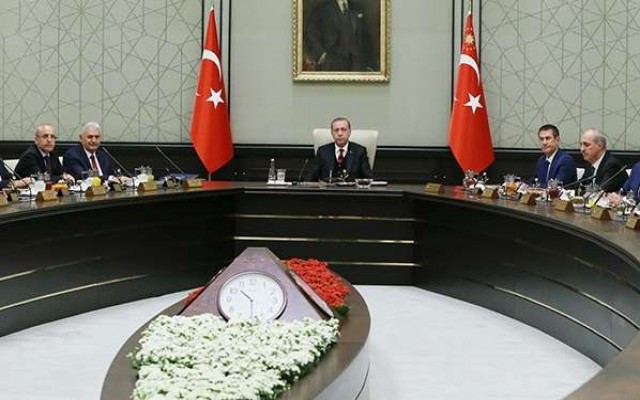 Kabinede Fahrettin Koca rahatsızlığı