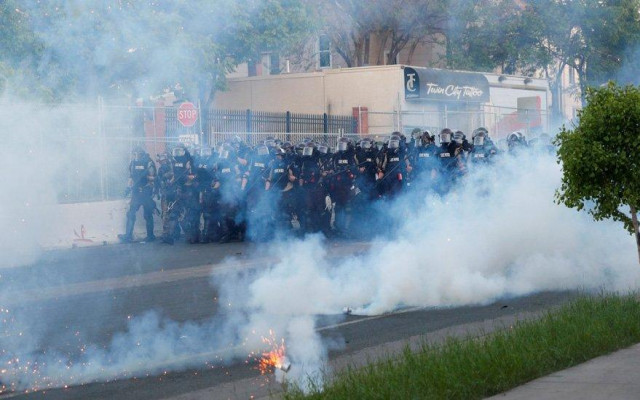ABD’de protestolar artıyor: Gazeteciyi vurdular