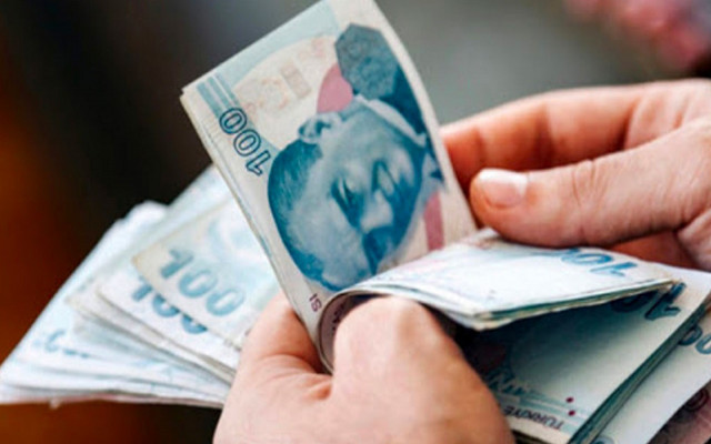 Kıdem tazminatı düzenlemesi ertelendi