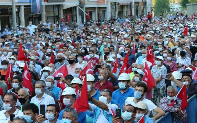 Cumhurbaşkanı neden miting yapıyor?