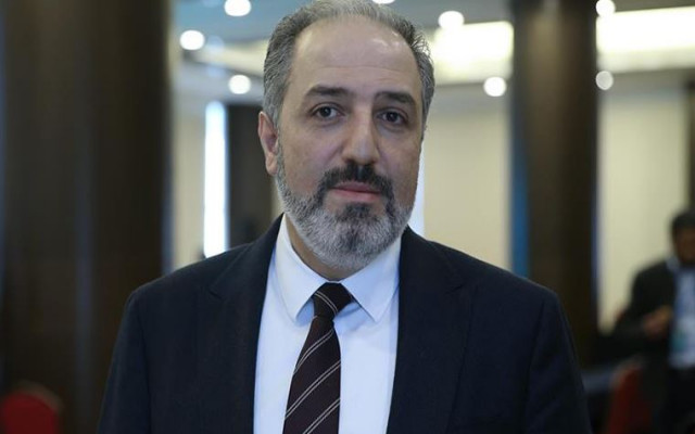 Yeneroğlu Erdoğan'a gönderdiği istifa mektubunu açıkladı: Göz hizasında konuşma....