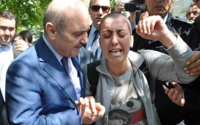 Kanserden ölen Dilek hatırlatıldı