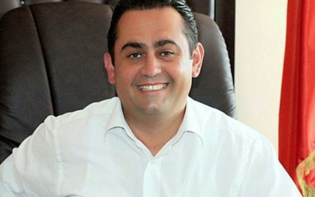 Belediye Başkanı Muharrem İnce'ye göz kırptı