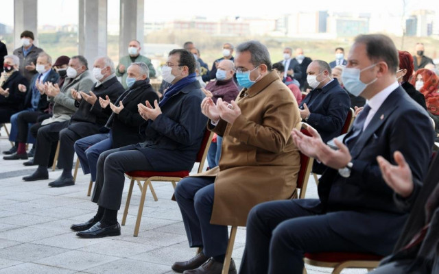 İmamoğlu: Cami yaparken bile engellendik