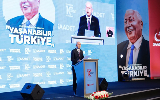 Erbakan anması 9 partiyi bir araya getirdi