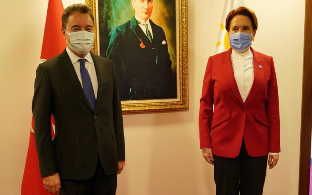 Babacan ve Akşener'den Boğaziçi'li Öğrencilere Destek