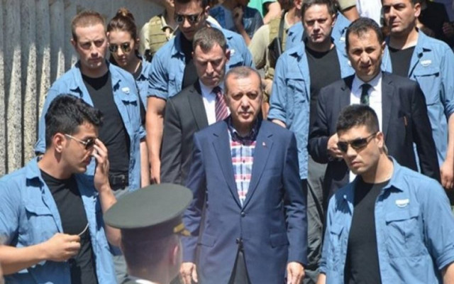 Saray'ın Koruma Polisi Ekonomik Nedenle İntihar Etmiş