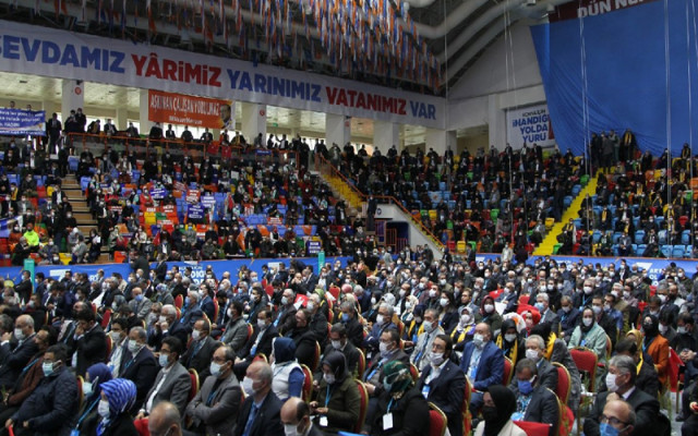 AKP'nin Kongre sloganı: Türkiye için güven ve istikrar...