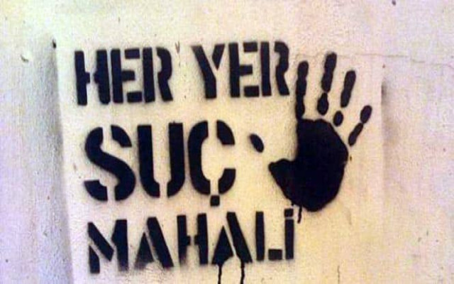 İstismarcı babasının soyadını reddetti
