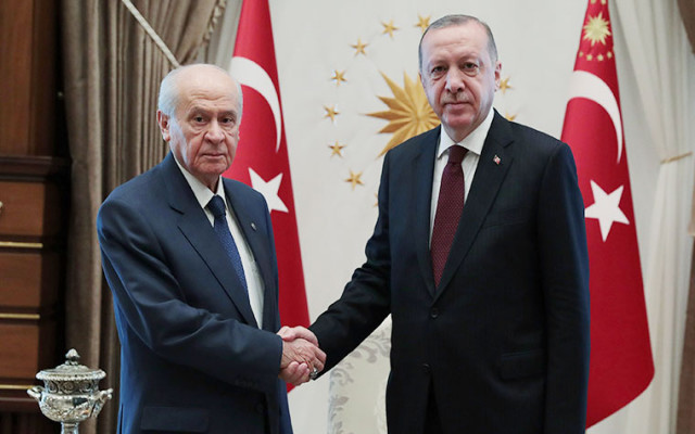 AKP'den Seçim Barajı Yüzde 7 Olsun Önerisi