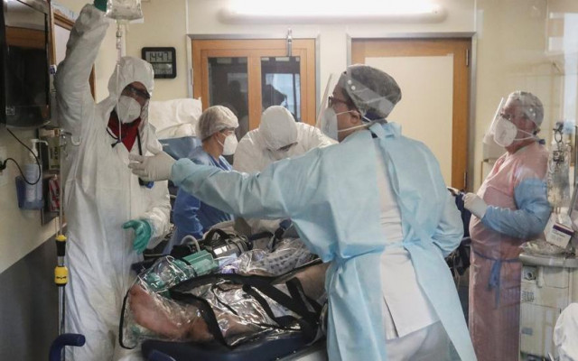 Bilim Kurulu Üyesi: Toplantı ve kutlamalar başa döndürüyor