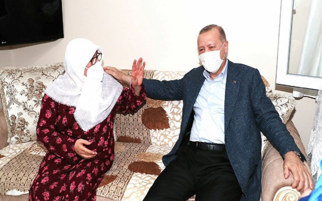 Mahruze Teyze: 30 yıl önce rüyamda gördüm onu, yıldızlar Tayyip'i çağırıyordu