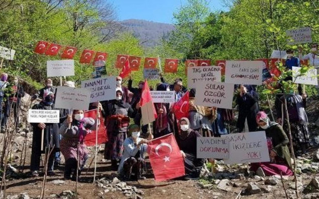 Karamollaoğlu'ndan Taşocağı Tepkisi