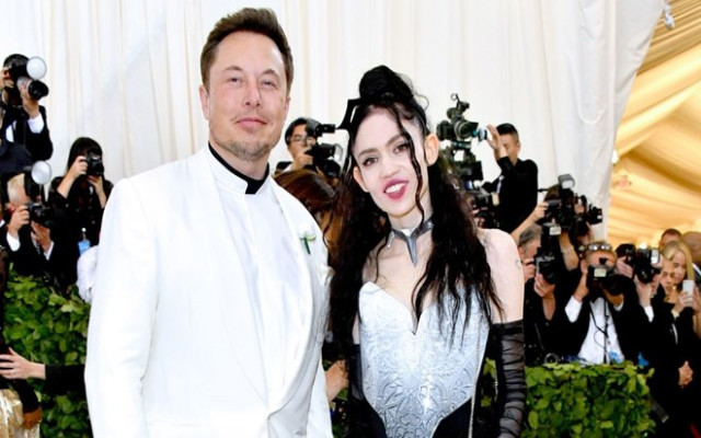 Grimes: Komünizme giden en kısa yol yapay zeka