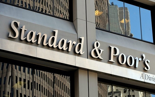 S&P, Türkiye'nin kredi notunu düşürdü