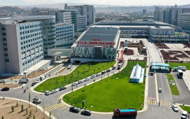 iktidar, Ankara'da kamu hastaneleri için geri adım attı
