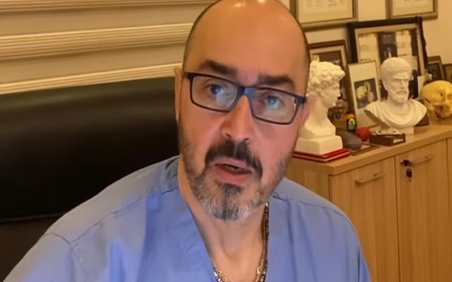 Estetik Cerrah Acartürk'ten Kadınları Hedef Alan Çirkin Sözler
