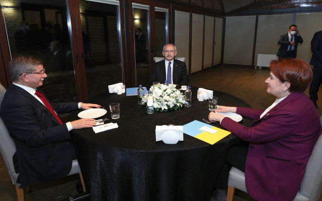 Muhalefetten Yeni Zirve: 6 Lider Buluşacak