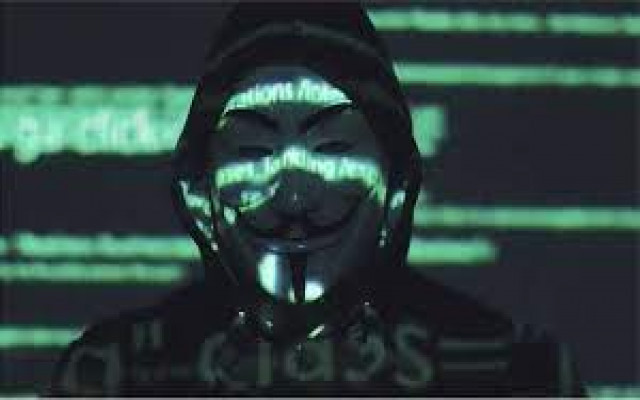 Anonymous’dan Putin’e mesaj: Uyuduğun odadayız