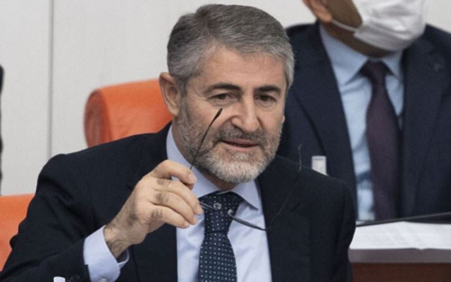 Bakan Nebati: Otobüse de Dolmuşa da Biniyoruz,