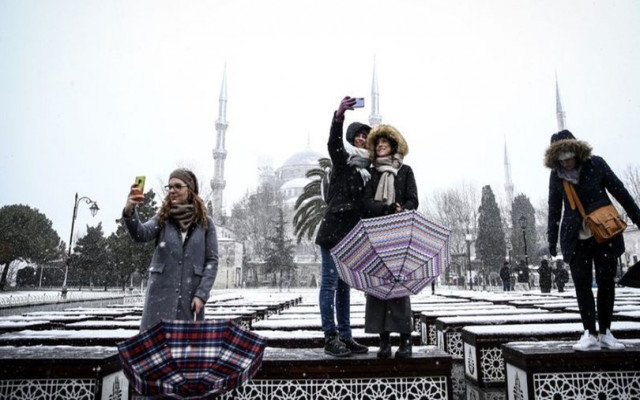 Meteoroloji, sarı kodla ve saat vererek uyardı: Sağanak geliyor