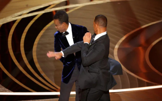 Will Smith Akademi'den İstifa Etti