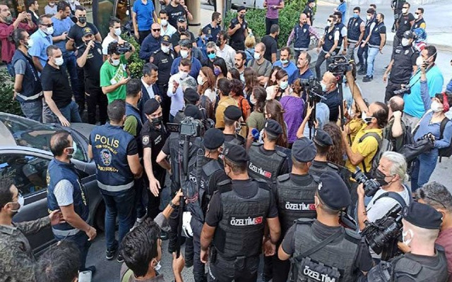 Basın, varlığının en zor dönemini yaşıyor