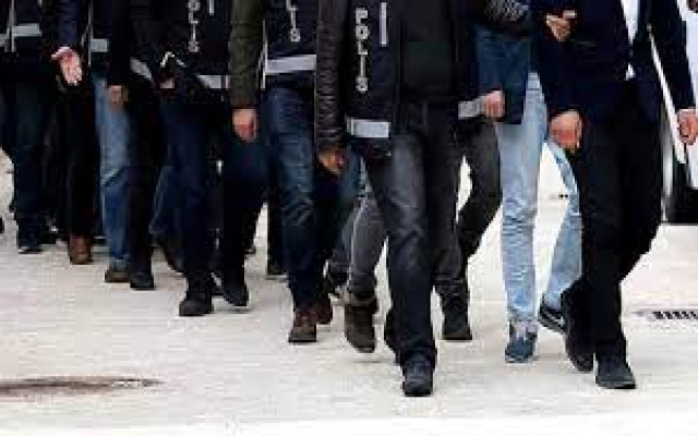 Metroda kadınların görüntülerini kaydettiği belirtilen şüpheli gözaltına alındı