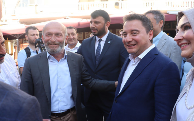 Deva Liderinden Çarpıcı Sürtük Yorumu