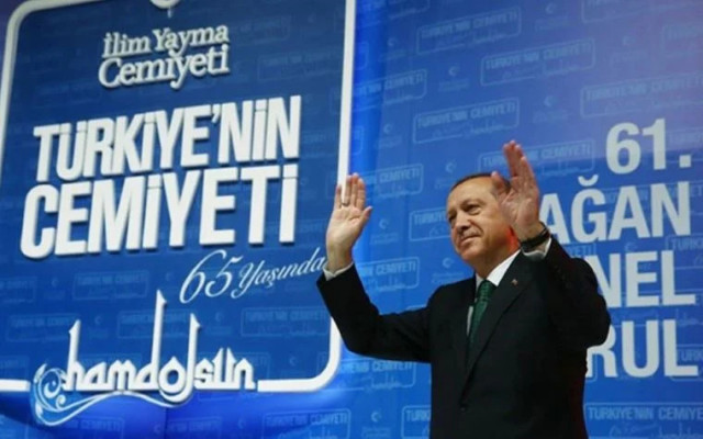 Zeytinli Rock Festivali'nin iptal ettiren İlim Yayma Vakfı'na Kaynak Aktı
